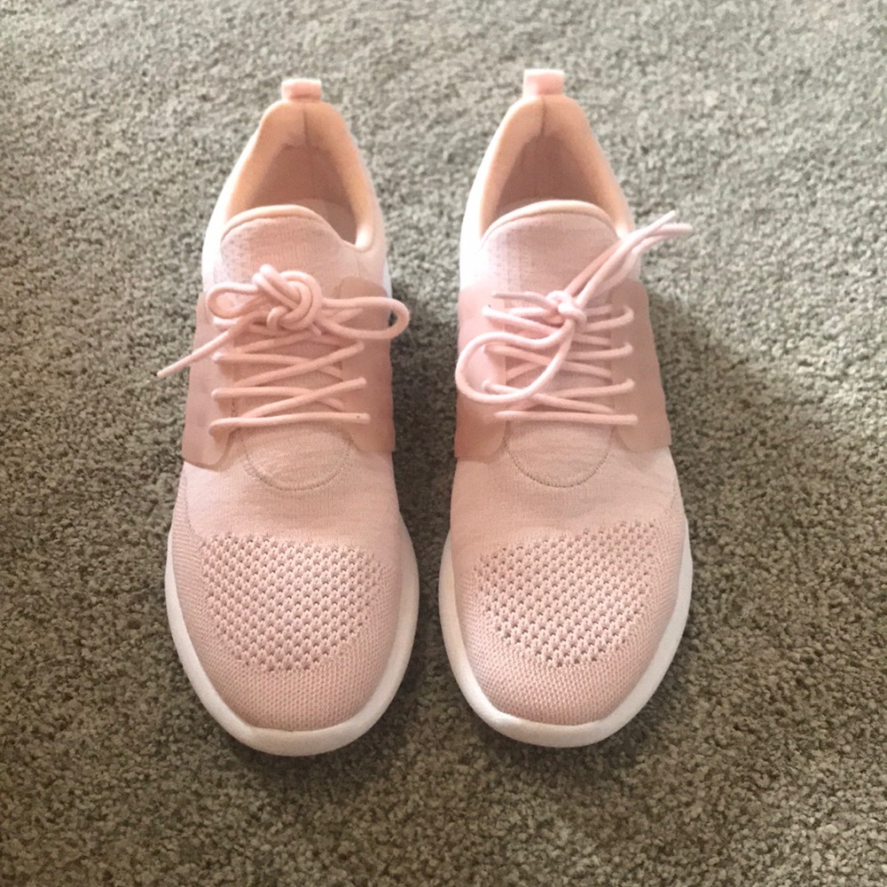 Never Worn Tennis shoes